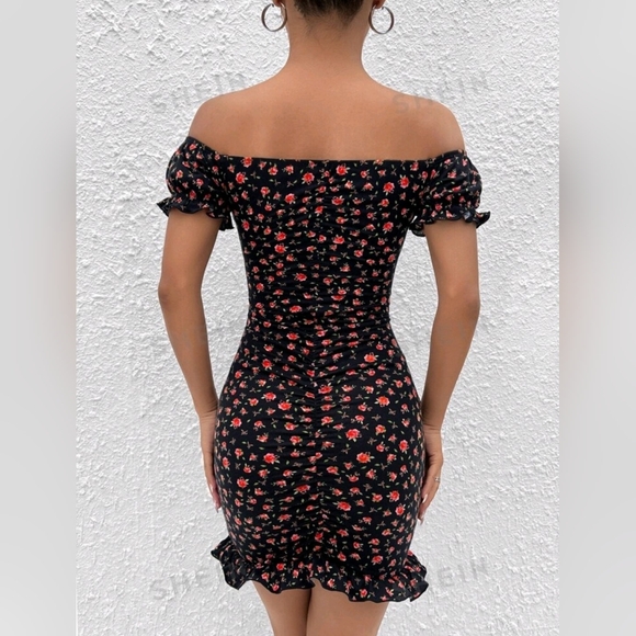 Floral print Off Shoulder Front Knot Ruched Ruffle Hem Bodycon dress Sexy dress - Picture 2 of 4